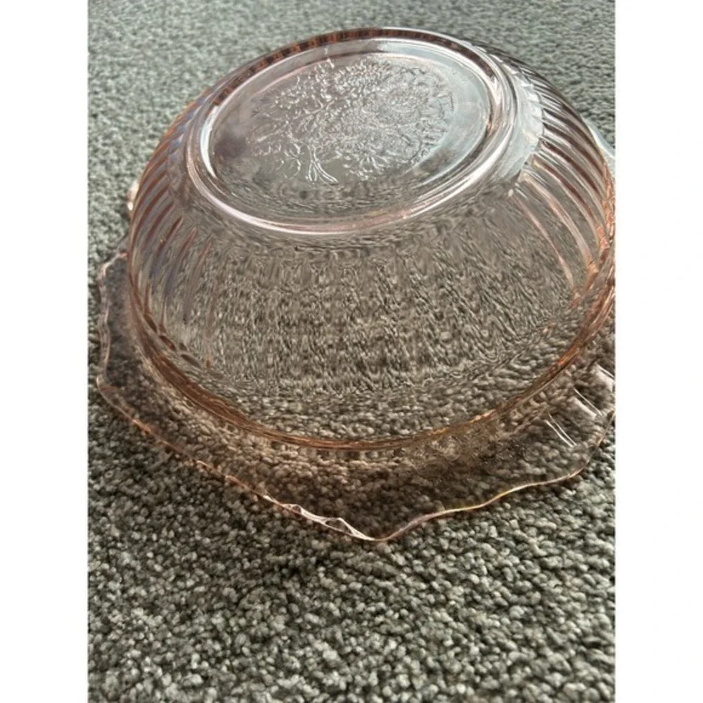 Vintage‎ Anchor Hocking Pink Floral Impression Scalloped Serving Bowl Stunning